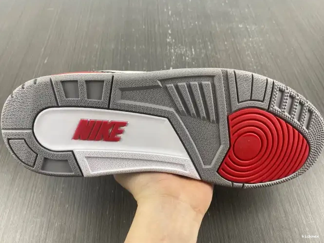 Rep 3 Fire Jordan Air OG Red DN3707-160 0430